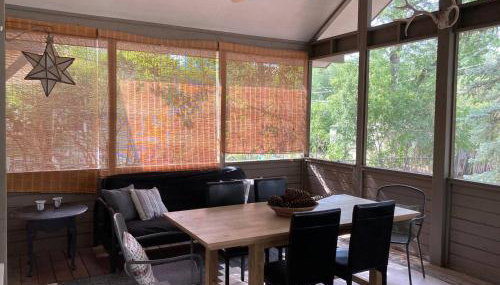 Amenities Galore Sweet Lil Bungalow in Sheridan - Foto 1