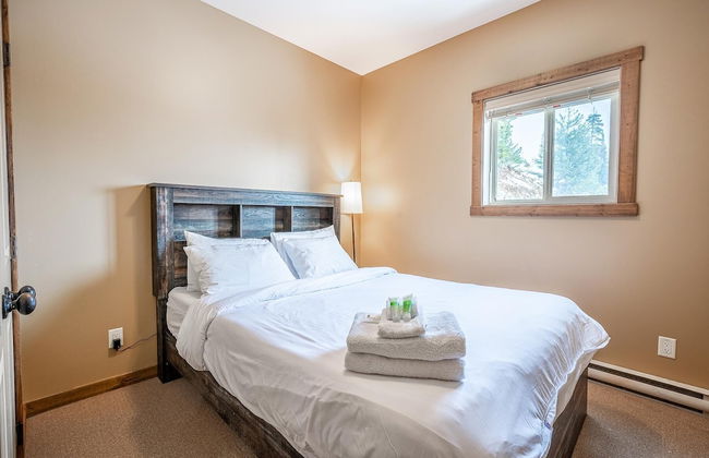 Trapper's Lodge 4 Bd W/great View, Private Hot Tub - Photo 5