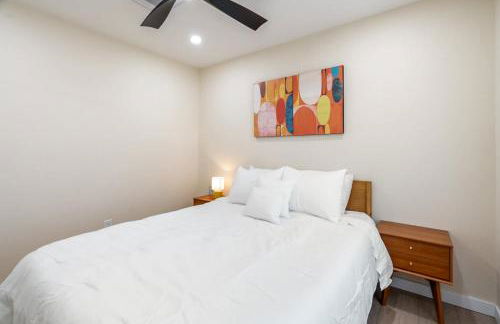 Urban Oasis - Just Remodeled - Photo 7