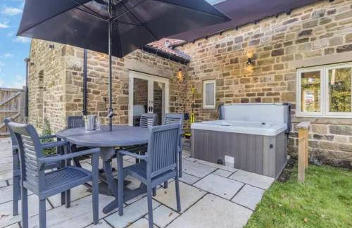 Stunning Barn with Hot Tub on a Secluded Farm - Foto 20