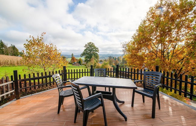 Holiday Home With hot tub in Vielsalm - Photo 14