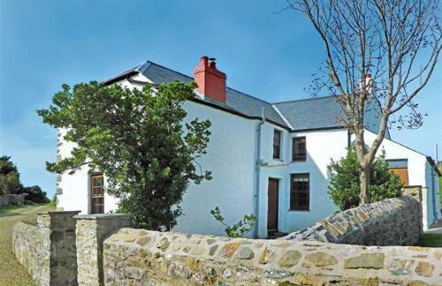 Panteurig Farmhouse - Photo 1