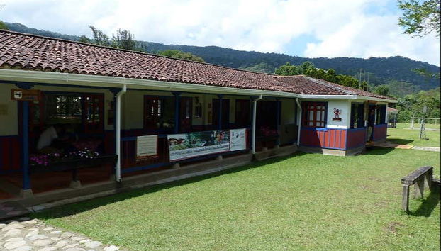 Entrada al santuario