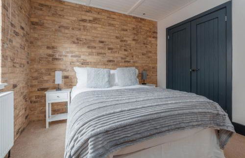 Chalice Close by Grandeur Property - Foto 16