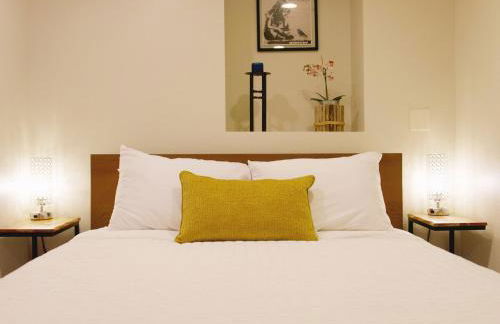 The Banksy-Free Parking -4 bedroom w King bed- Firepit Rooftop near United Center - Foto 46