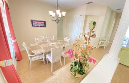 Spacious Family Escape 2 Masters Pool Hot Tub Pool Table & BBQ - 2 Miles Disney - Foto 27