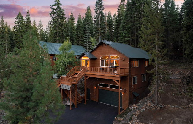 Golden Summit by Avantstay Stunning Secluded Cabin w/ Access to Tahoe Donner - Foto 49