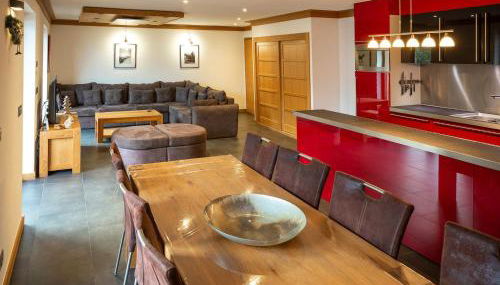 Les Ecureuils -Rénové 100m2 - 8per - Skis aux Pieds - Vue sur la Montagne - Foto 3