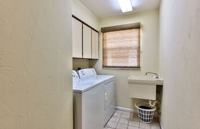 Avanti Vacation Rental, Relaxing 3-BR Retreat with Private Pool Minutes from Vanderbilt Beach and Delnor-Wiggins State Park. Enjoy Southern Exposure, BBQ Area, and Pet-Friendly Comfort - Foto 11