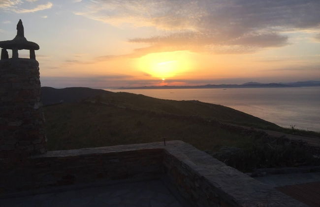 The Hill Top Cottage House In Kea - Photo 70