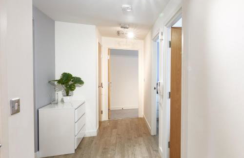 ShortstayMK Vizion apartments, with free superfast wi-fi, parking - Foto 64