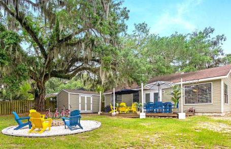 Gritz & Giggles, Where Southern Charm Meets Belly Laughs - Foto 31