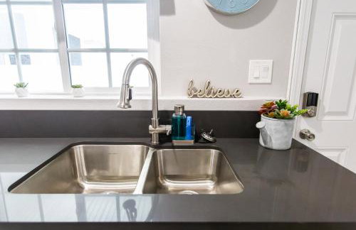 Long Beach Duplex King Bed Pet Friendly Nurses Surgeon Business Travelers Near St Marys Medical Center & Downtown - Foto 29