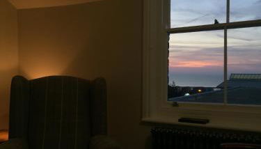 The Seaview Snug - Photo 4