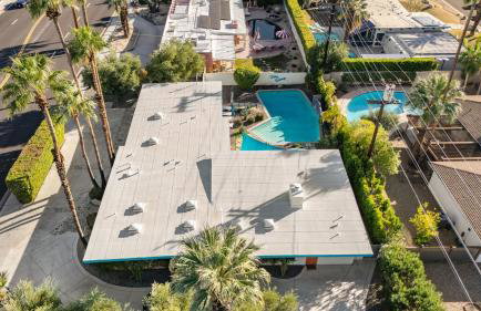 Vibrant Palm Springs Getaway w Pool BBQ Modern Design Taylor House by AvantStay - Foto 49