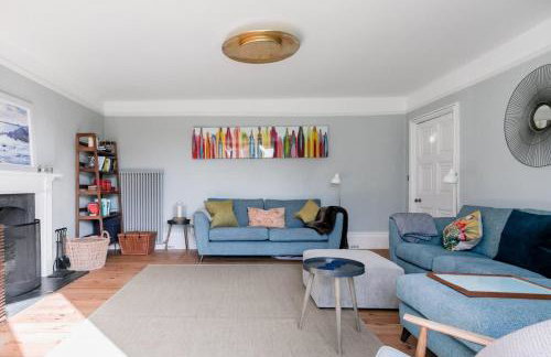 Grade II Listed 17th-Century Rectory in Cornwall - Photo 9