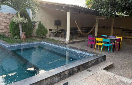 Espaçosa casa com Piscina para até 15 hóspedes - Foto 5