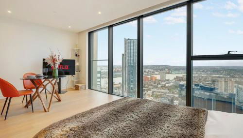 Skyline Studio with Pool & Gym, Canary Wharf - Foto 3