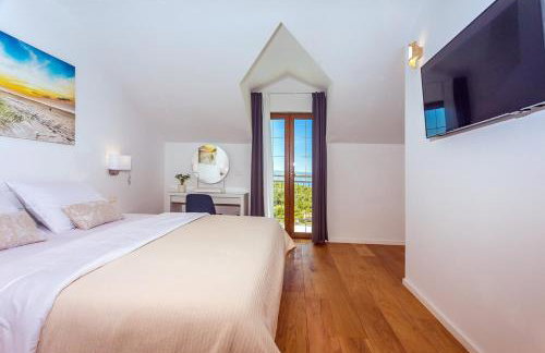 Villa Flora with a 53 sqm private pool with Cinema room with projector and 4 en-suite bedrooms - Foto 35