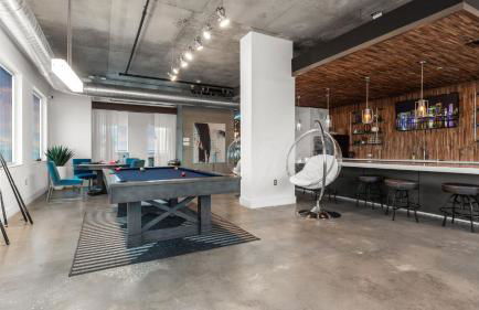 Chic 2BR Getaway Walk to Breweries and Art Walk - Photo 32