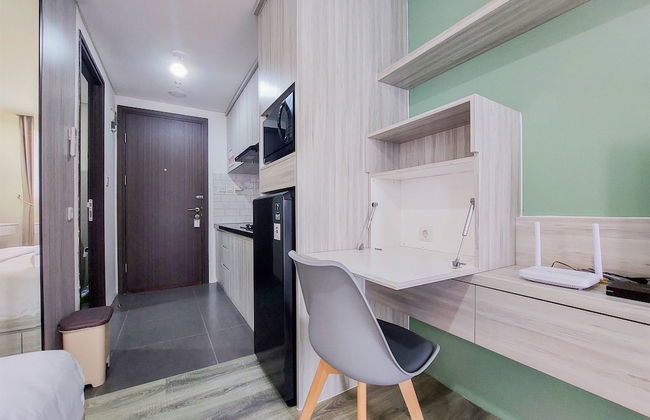 Best Homey And Nice Studio At Bintaro Icon Apartment - Foto 1
