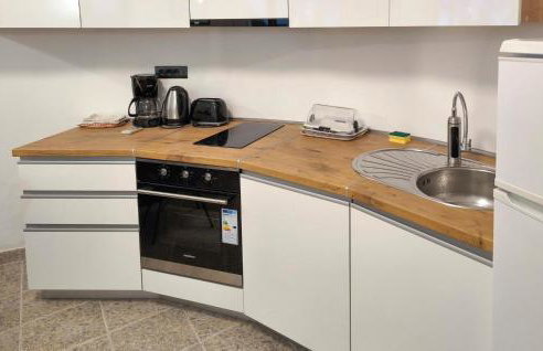 One-Bedroom Holiday Home In Zminj - Photo 12