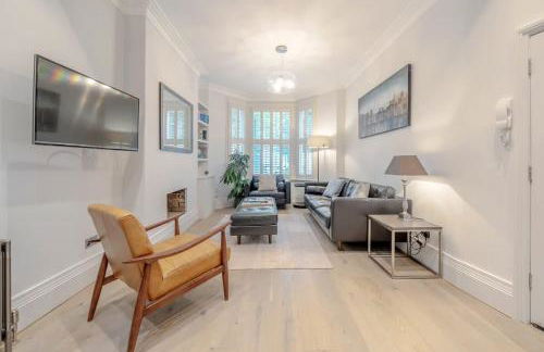 Stylish 3-floor 3bed home with garden near river - Foto 46