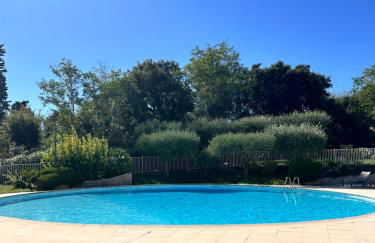 STUDIO HORIZON - SEA VIEW - POOL- Air Conditioner - Kitchen - Wifi -TV Train - Bus - - Foto 2