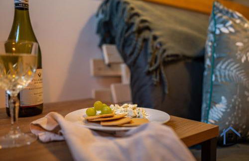 Stanwick Studio, cosy country studio, sleeps 4, parking, wifi - Photo 16