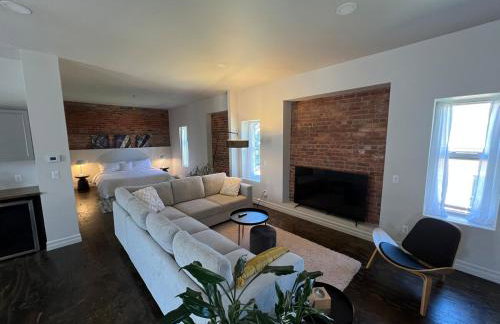 Carriage House with garage downtown - Foto 12