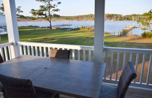 Waterfront Home 3BR King bed Private Dock - Foto 20