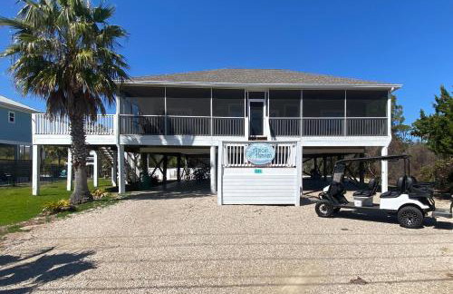 Dog & wedding-friendly home with private pool bikes & beach gear - Foto 1