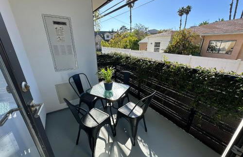 Century City Cozy 3 Bedroom Apartment with Parking 302,303 - Foto 58