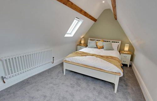 One Norwood - Grade 2 Listed, Central 3 Bed - Photo 6