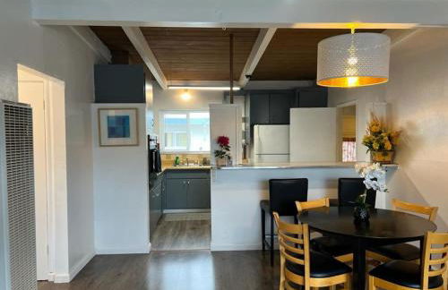 New 2BR Home w Parking Laundry in 580-80 - Foto 63