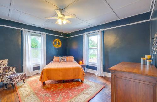 4 Mi to Liberty U Huge Home with Yard and Hot Tub - Foto 16