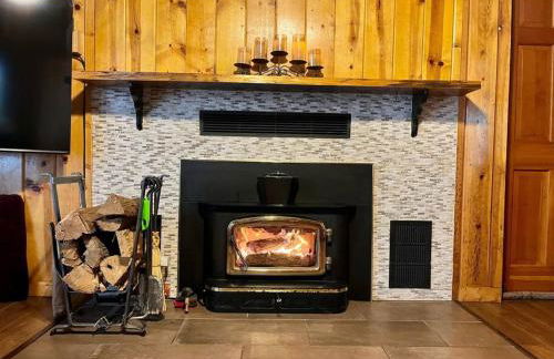 Serene and Magical Cabin w/Barrel Sauna and Fireplace - Foto 2