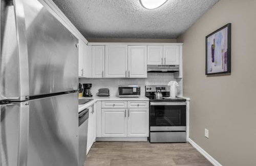 Stylish 2BR in North Miami with Free Parking - Foto 8