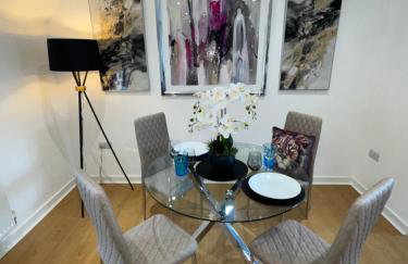 Lovely Coach House - Photo 9