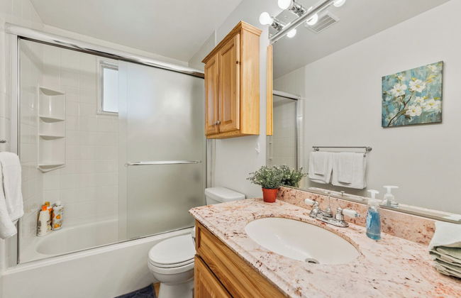 Parkside Escape Oasis in Bellevue fully fenced - Foto 18