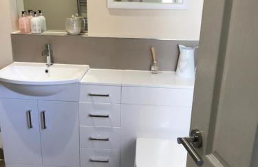 The Annex Apartment is on Cheddar Bridge Apartments - Foto 22