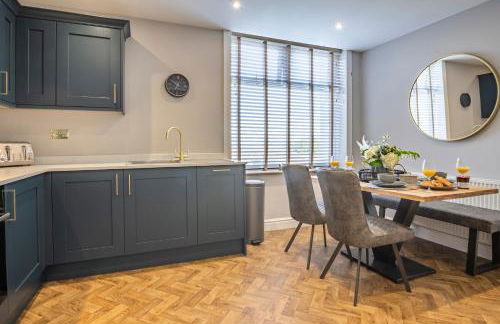 luxury 2 bed apartment, sea view, near the beach. - Foto 5