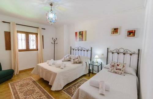 Casa Patio de Los Naranjos Piscina privada - Photo 9