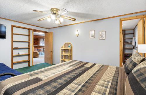 Stunning Lake View On A Nice & Quiet Relaxing Home - Foto 24