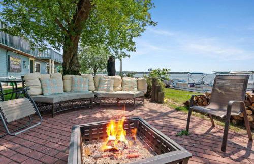 King Suite with Scenic Views at Fife Lake Lodge - Foto 24