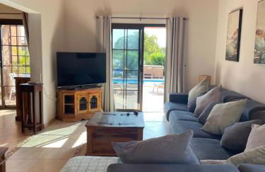 Casa Piedra, Luxury Family Front Line Golf, Hot Tub,Pool Table, 8 pers, Caleta de Fuste - Foto 26