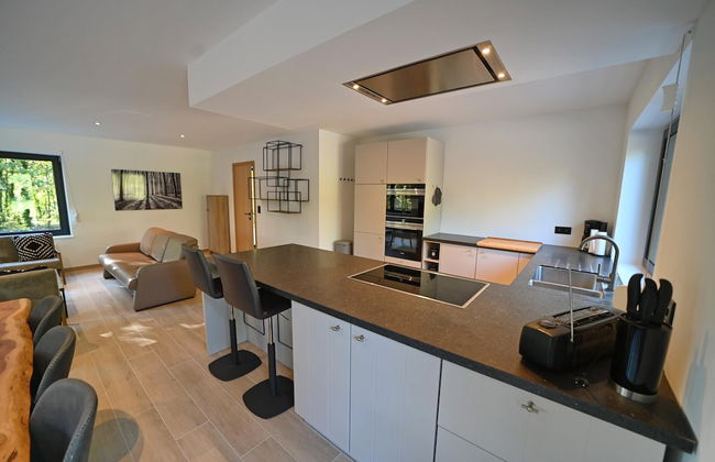 Chalet Near Durbuy With Forest & Hot Tub - Foto 8