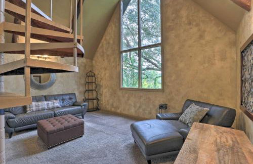 Chic A-Frame Escape with Fire Pit - Private Property - Foto 19