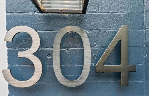 5-Bedroom Home with 2 Kitchens & Rooftop Deck, U Street and Shaw - Foto 67