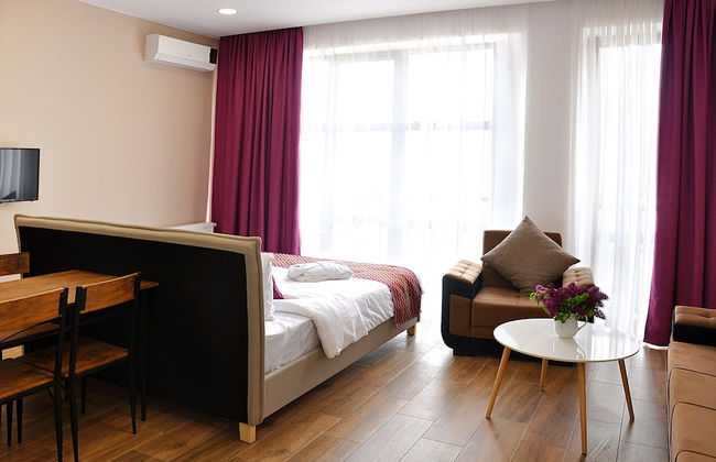 BFG Suites Apartments - Photo 29